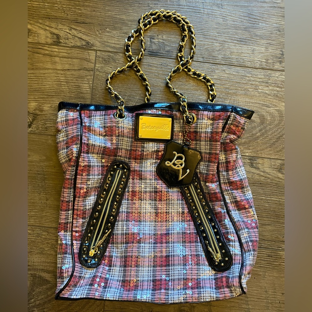 Betsyville sequin tote
